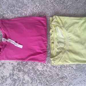 2 Lululemon tops